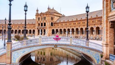 España: Actualiza sus restricciones.